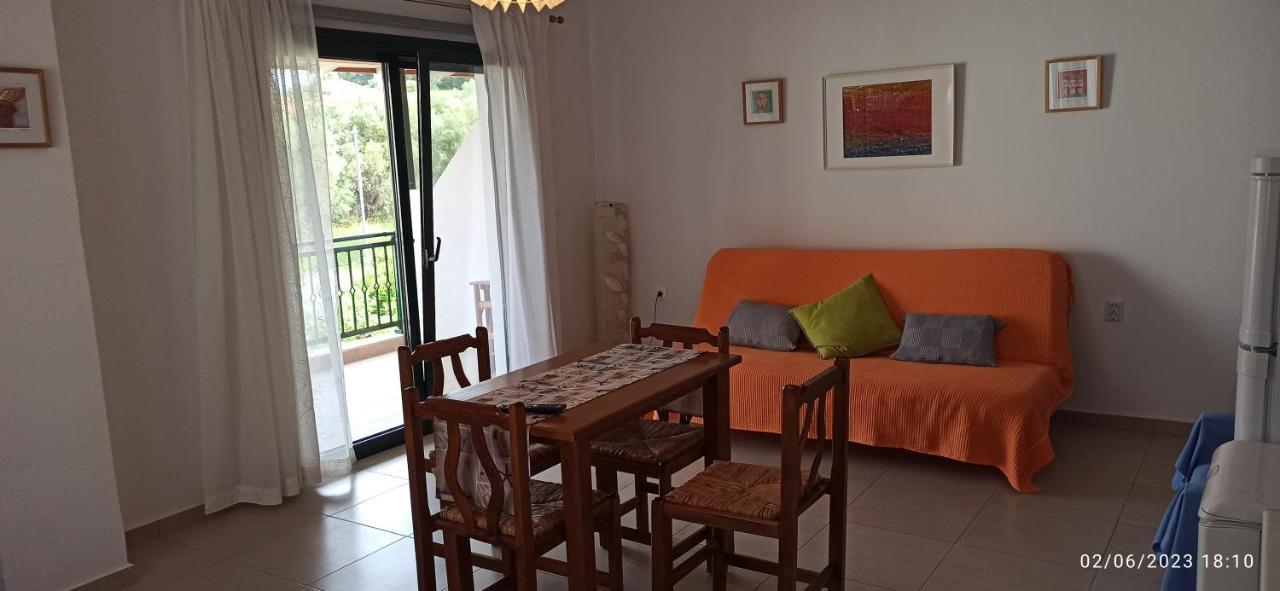 Orange Tree Garden Apartment เปฟโกโฮรี ภายนอก รูปภาพ