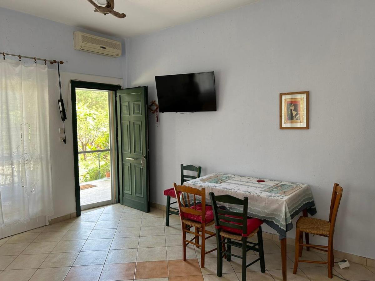 Orange Tree Garden Apartment เปฟโกโฮรี ภายนอก รูปภาพ